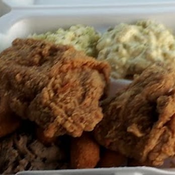 Smithfield's Chicken 'N Bar-B-Q - Lets eat... Sorry Tess... - Barbeque Near Me - Siler City, North Carolina Smithfield's Chicken 'N Bar-B-Q - Lets eat... Sorry Tess... - Barbeque Near Me - Siler City, North Carolina