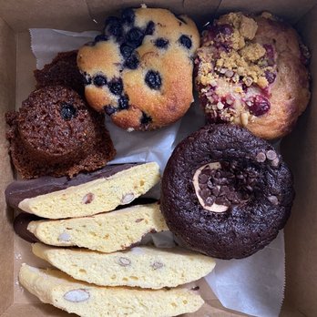 Mazzetti's Bakery - Bakeries Near Me - Pacifica, California