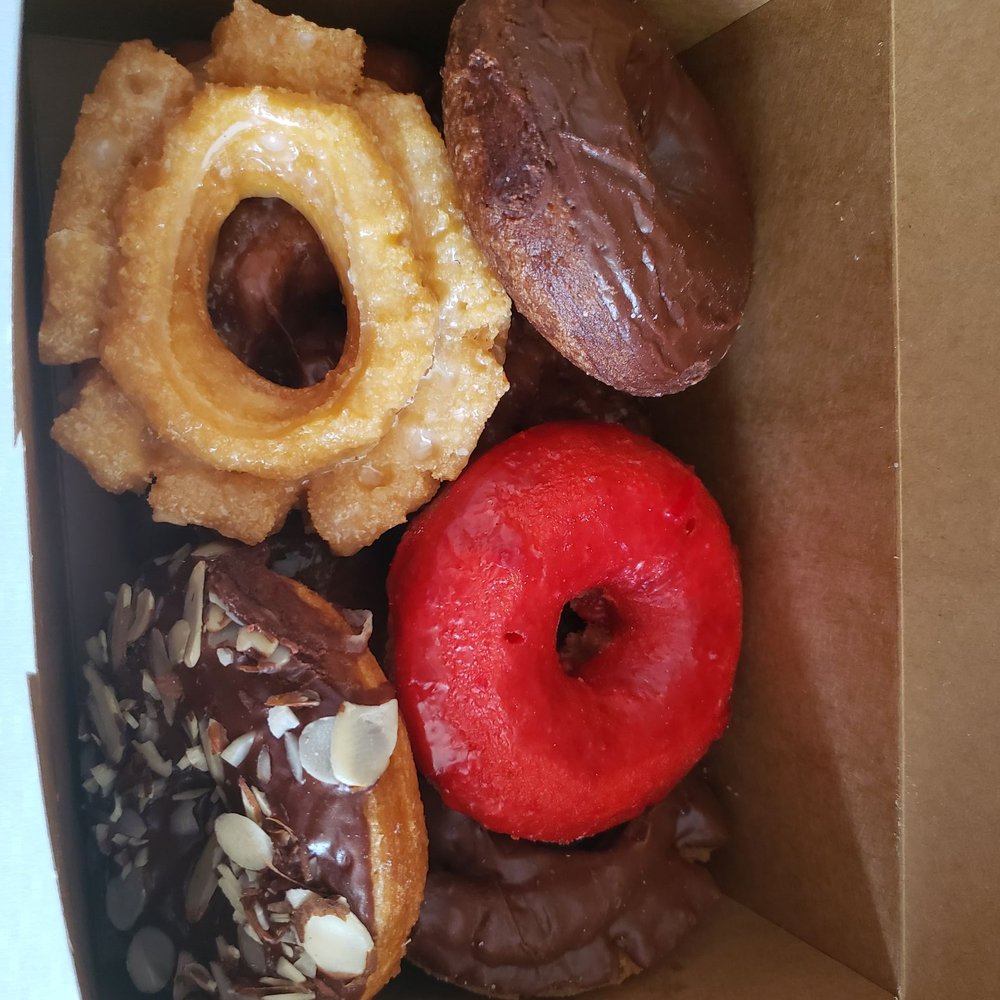 Donut Hut - Donuts Near Me - Des Moines, Iowa Donut Hut - Donuts Near Me - Des Moines, Iowa