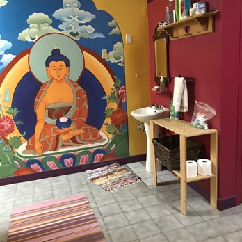 Feel Yoga Kingston - Yoga Near Me - Kingston, Ontario