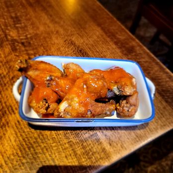 Goat Tavern - Chicken Wings - Pubs Near Me - London, XGL Goat Tavern - Chicken Wings - Pubs Near Me - London, XGL