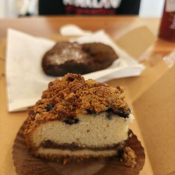 La Farine Bakery - Bakeries Near Me - Oakland, California