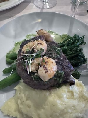 1587 Restaurant & Lounge by null