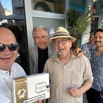 Cigarstore - Christopher Mey, Managing Director of Esteban Carreras Cigars International, visits Ercan Hazar of Cigarstore Hazar. - Tobacco Shops Near Me - Vienna, 9