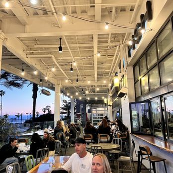 Bear Flag Fish - Outdoor patio - Seafood Near Me - Huntington Beach, California Bear Flag Fish - Outdoor patio - Seafood Near Me - Huntington Beach, California