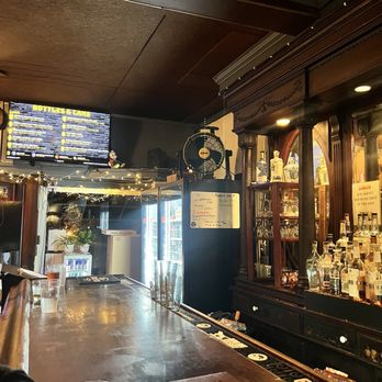 Four Pegs - Burgers Near Me - Louisville, Kentucky