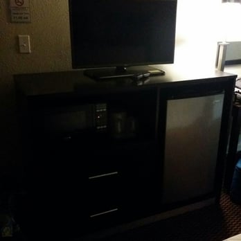 Thunderbird Lodge - Frig, microwave and TV - Hotels Near Me - Redding, California Thunderbird Lodge - Frig, microwave and TV - Hotels Near Me - Redding, California