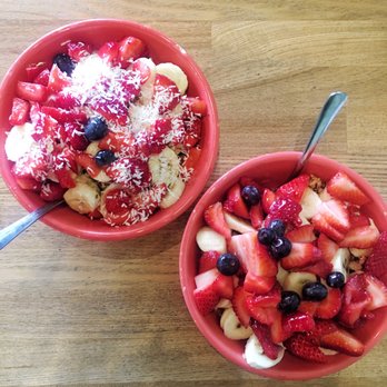 Backyard Bowls - Top to Bottom - Island Bowl And Berry Bowl - Juice Bars & Smoothies Near Me - Goleta, California