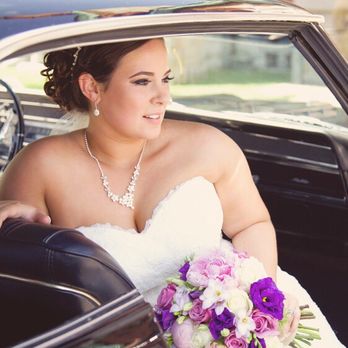 Everglow Spray Tan - This stunning bride is rocking her organic spray tan!! - Spray Tanning Near Me - Syracuse, New York