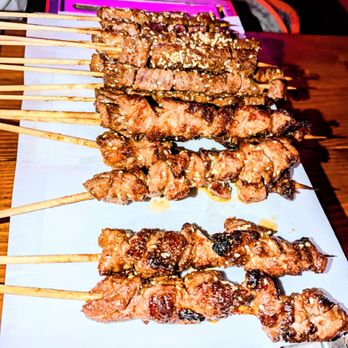Gao's BBQ & Crab - 8 Wagyu Beef Skewers ($2 ea) & 8 Xinjiang Lamb Skewers ($1 ea)....Happy Hour Prices; ends @ 6:30pm (normally $4.25 & $3.75) - Chinese Near Me - Flushing, New York