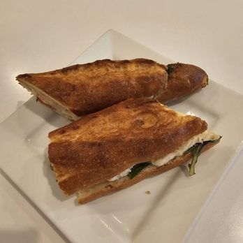 La Boheme - Coffee & Tea Near Me - Toronto, Ontario
