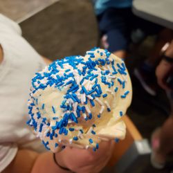 Culver's - Georgia peach with sprinkles