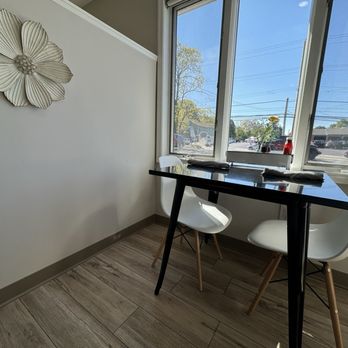 Buttercup Bistro - Super cute corner seating area behind us - Cafes Near Me - Trappe , Pennsylvania