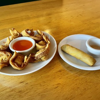 Thai Chiang Mai - Crispy Wontons & a complimentary Spring Roll! - Thai Near Me - Greensboro, North Carolina