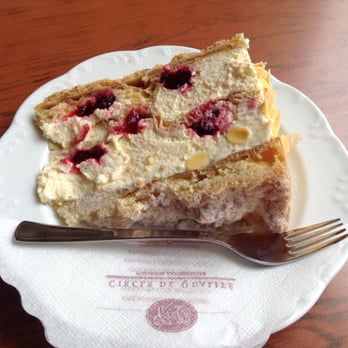 Kaffeehaus Krönner - Patisserie/Cake Shop Near Me - Garmisch-Partenkirchen, BY