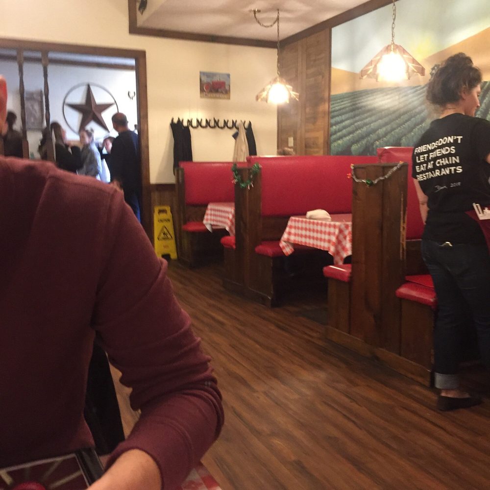 Blondie's Barn - Breakfast & Brunch Near Me - Haslett, Michigan