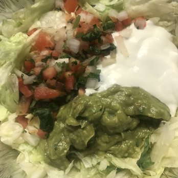 Los Cantaritos - Guacamole salad. Bland guacamole but good pico - Mexican Near Me - Rock Hill, South Carolina Los Cantaritos - Guacamole salad. Bland guacamole but good pico - Mexican Near Me - Rock Hill, South Carolina