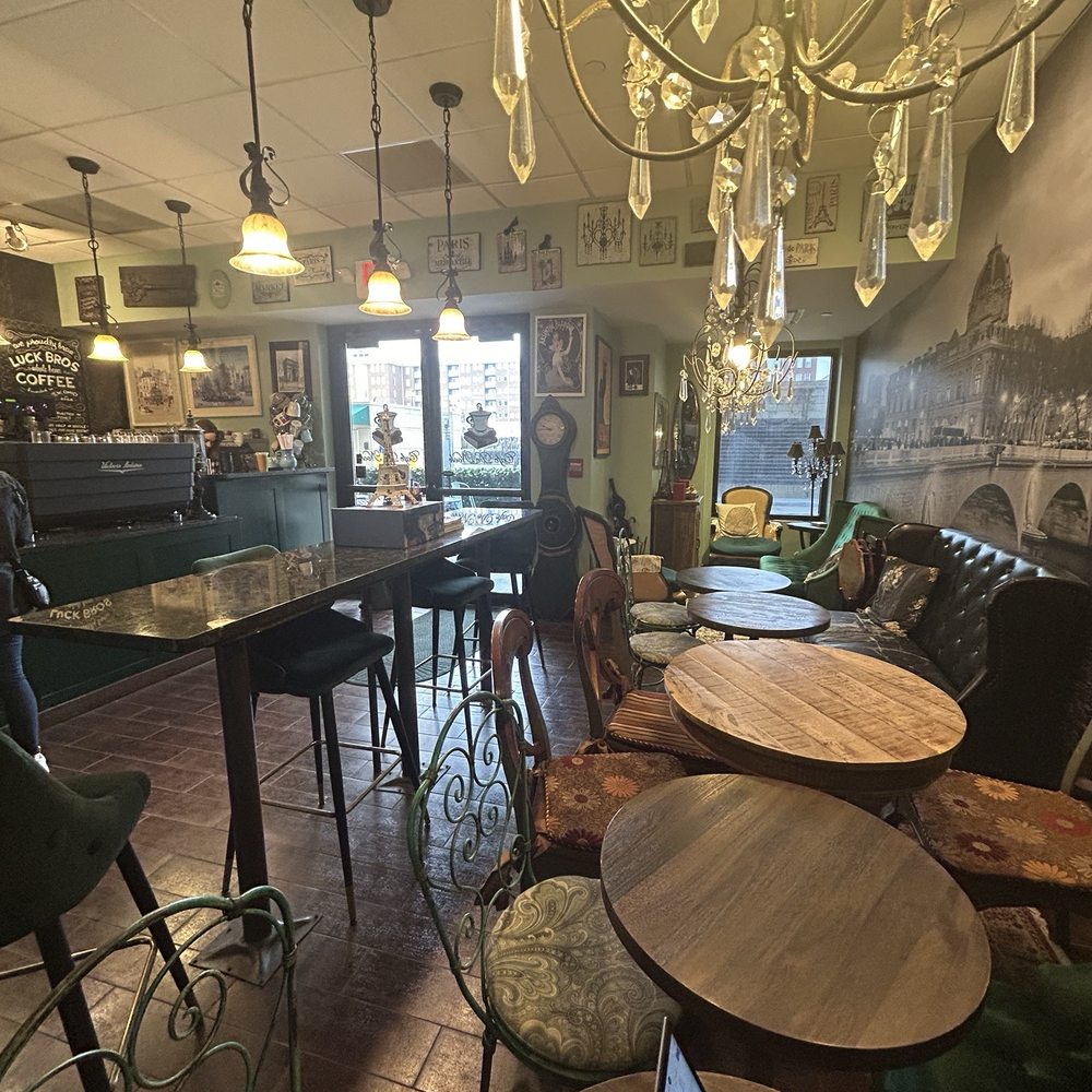 Cafe de Nook - Seating in store - Coffee & Tea Near Me - Columbus, Ohio