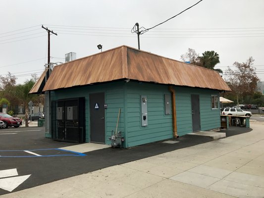 Basecamp Dinette by null