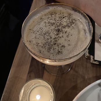 Willow Room - Espresso martini - Wine Bars Near Me - Chicago, Illinois