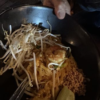 Thai District - Pad Thai Noodles - Thai Near Me - Long Beach, California
