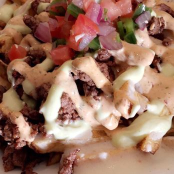 Kluddes Kitchen + Bar - Carne asada fries - Gastropubs Near Me - Redlands, California