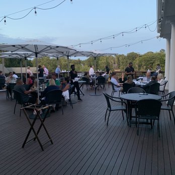 Eli's Tavern - Outdoor dining, beautiful overlooking a lake. - American Near Me - Falmouth, Massachusetts