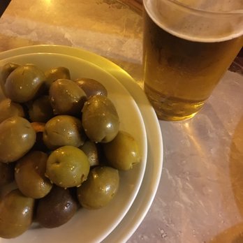 Santa Ana - Aceitunas y cervesa - Spanish Near Me - Seville, SE