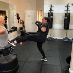 Gymnanigans Boxing Fitness & Strength Training - Learning kickboxing push kick