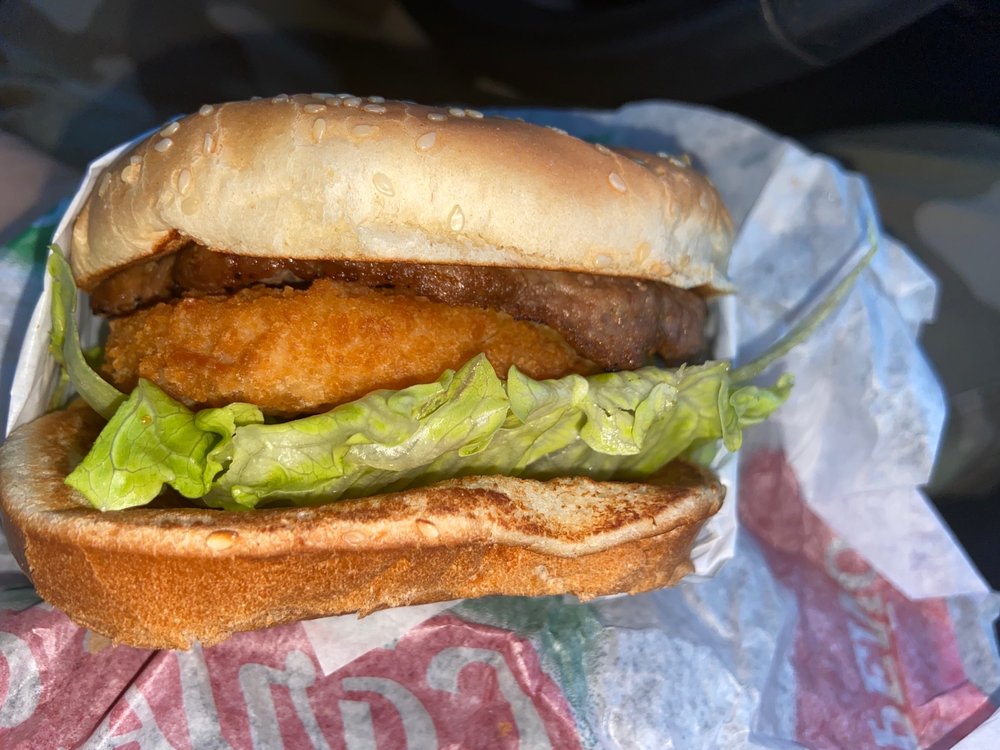 CARL’S JR Updated May 2024 41 Photos & 107 Reviews 5575 Woodman