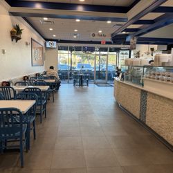 The Hungry Greek - Dining hall is clean as a whistle.