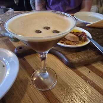 il vecchio - Espresso martini, rosemary focaccia - Italian Near Me - Pacific Grove, California il vecchio - Espresso martini, rosemary focaccia - Italian Near Me - Pacific Grove, California