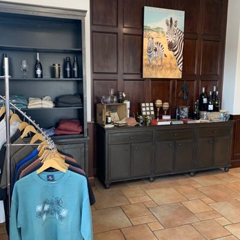 Cypher Winery - Wine Tasting Room Near Me - Paso Robles, California
