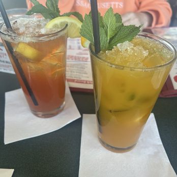 The Lobster Pot - Kentucky iced tea and mango palmer - Seafood Near Me - Provincetown, Massachusetts