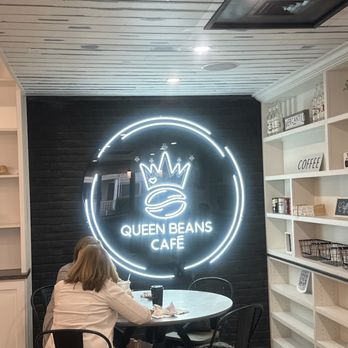 Queen Beans Cafe - Coffee & Tea Near Me - Coraopolis, Pennsylvania