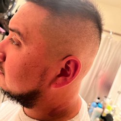 Asked for a medium fade which starts at the ear all around . I ended up getting a HIGH jar head / army recruit haircut.