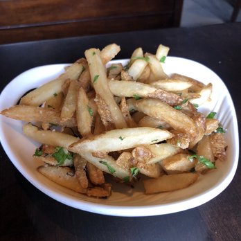 Yard House - New American Near Me - Honolulu, Hawaii Yard House - New American Near Me - Honolulu, Hawaii