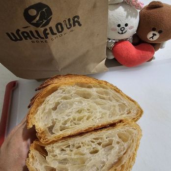 Wallflour Bake Shop - Inside of the croissant - Bakeries Near Me - Honolulu, Hawaii