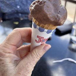 Chocolate gelato. Small scoop