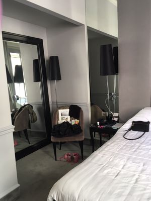 Leon's Place by null