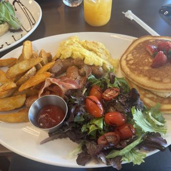 Art Lunch - American Dream Breakfast - Breakfast & Brunch Near Me - Pasadena, California
