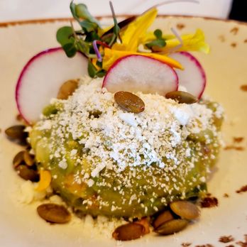 Palenque Kitchen - Guacamole (nice and light but includes pine nuts) - great - Cocktail Bars Near Me - Costa Mesa, California Palenque Kitchen - Guacamole (nice and light but includes pine nuts) - great - Cocktail Bars Near Me - Costa Mesa, California