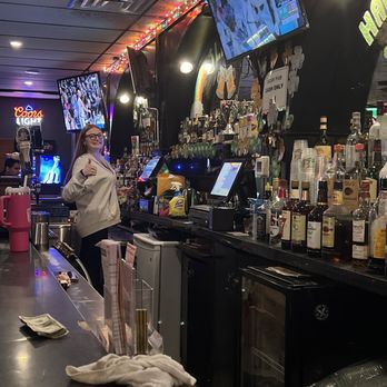 The Irish Pub - Bartender on Mondays is amazing. 10/10 hot red head with a little bit of cinnamon spice. - Pubs Near Me - Quincy, Massachusetts The Irish Pub - Bartender on Mondays is amazing. 10/10 hot red head with a little bit of cinnamon spice. - Pubs Near Me - Quincy, Massachusetts