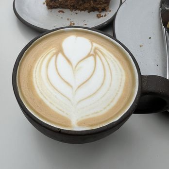 Eller Bakery - Banana bread latte with oats/almond milk - Bakeries Near Me - Costa Mesa, California