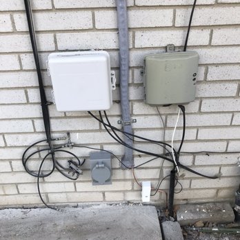 McGuire Electric - New generator plug and electrical cable running from exterior to interior - Electricians Near Me - Clawson, Michigan McGuire Electric - New generator plug and electrical cable running from exterior to interior - Electricians Near Me - Clawson, Michigan