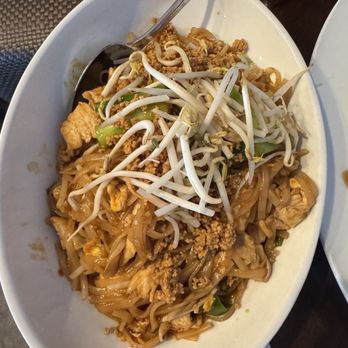 Rin Asian Cuisine - Chicken pad Thai - Sushi Bars Near Me - Miami, Florida