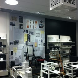 Åhléns - Design House en trappa ner
