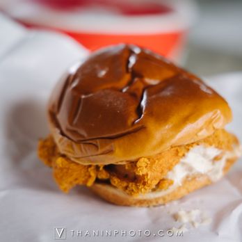Jollibee - Chicken Shop Near Me - Plano, Texas