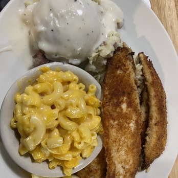 Cotton Patch Cafe - What a let down this meal was, it supposed to be pecan crusted flounder, didn't taste like pecans at all, it was burnt on the bottom,l - American Near Me - Lake Worth, Texas
