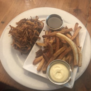 Leon's Full Service - Beef brisket with frites and garlic aioli and peppercorn gravy dipping sauces - Gastropubs Near Me - Decatur, Georgia Leon's Full Service - Beef brisket with frites and garlic aioli and peppercorn gravy dipping sauces - Gastropubs Near Me - Decatur, Georgia